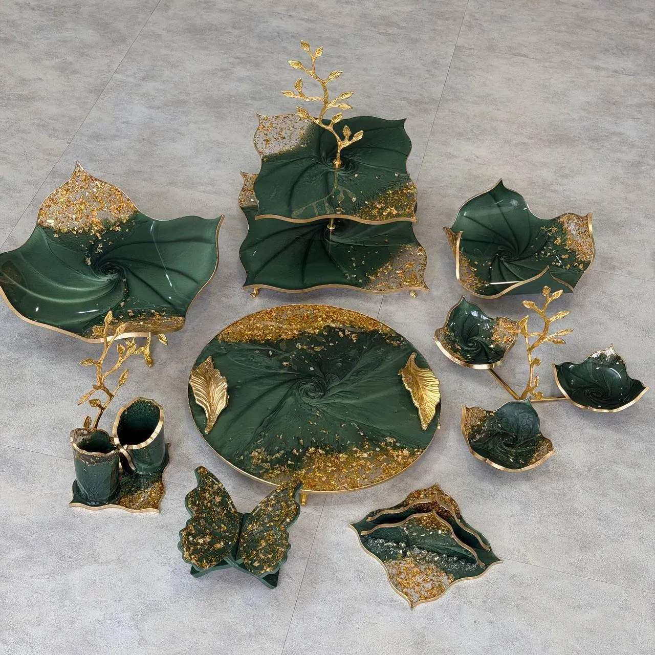 سرویس پذیرایی رزین