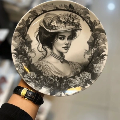 بشقاب دیوار کوب